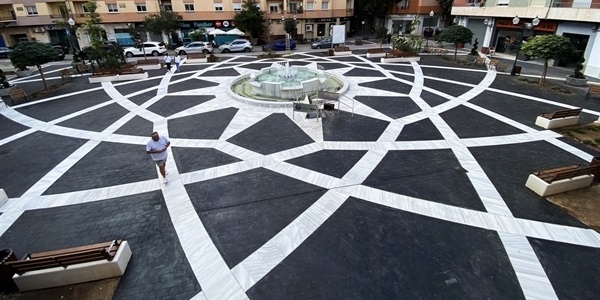 La Plaça Espanya oberta al públic
